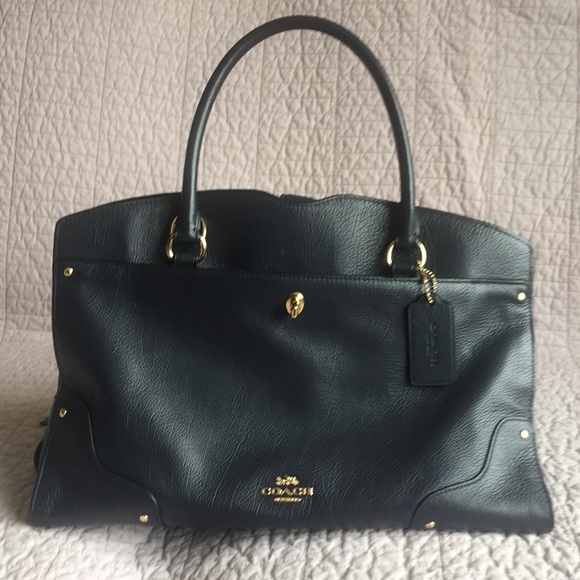 Gorgeous Coach handbag (Navy with gold hardware)! Like new. - Picture 2 of 9